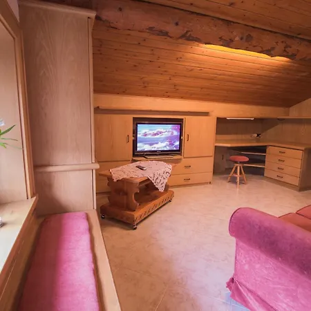 Mansardalpina Appartement