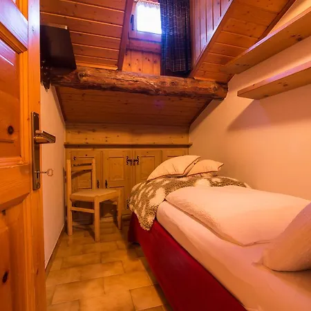 Appartement Mansardalpina *